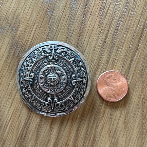 Vintage J Gomez Taxco Sterling Silver Aztec Calendar Brooch Pin Pendant 2.25" - Picture 3 of 3